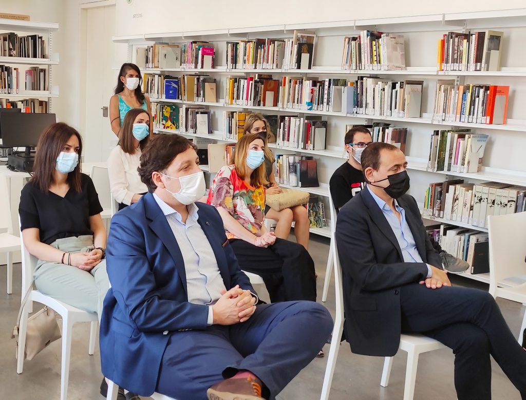 El Museo Helga de Alvear incentiva la cooperación con la comunidad educativa en la presentación de la revista Bibliotek@ biblio