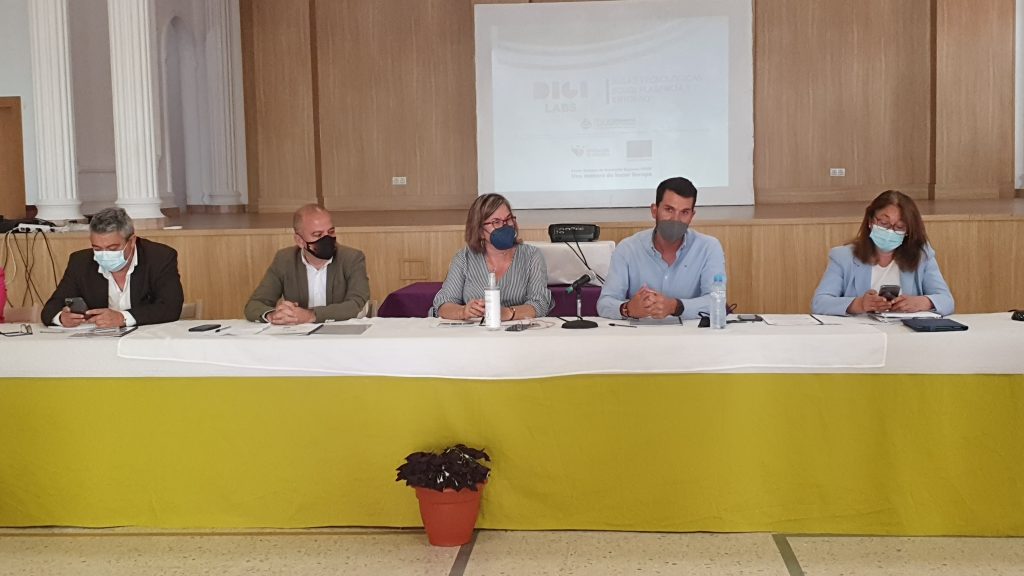 La Diputación de Cáceres pone en marcha las “Aulas tecnológicas DIGILABS” en los 12 municipios del EDUSI Plasencia y Entorno dpuu ccc