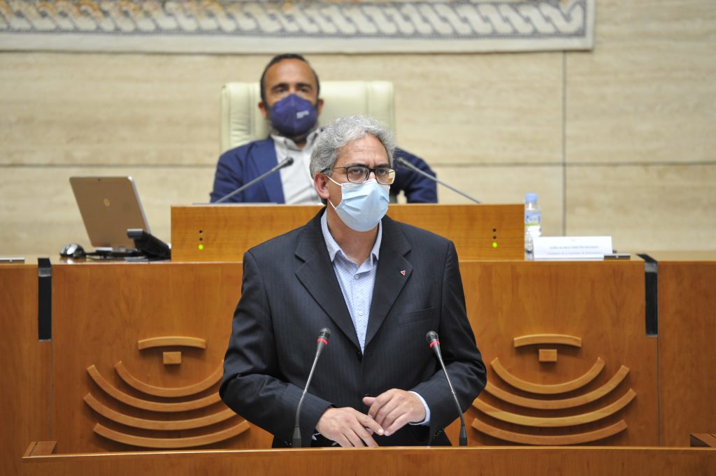 Joaquín Macías, Unidas por Extremadura, pide unidad de acción a la Junta con respecto a los cargos vacunados de forma irregular joaquin macias