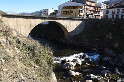 El PSOE impulsa la construcción de un nuevo puente sobre el río Jerte en Cabezuela del Valle puente jerte cabezuela