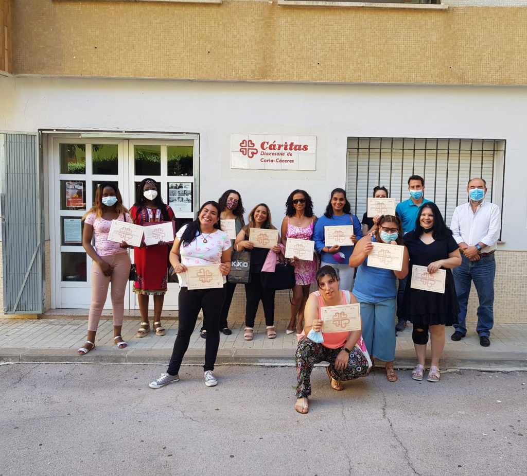 Cáritas clausura en Cáceres el curso de Atención sociosanitaria a personas en instituciones sociales WhatsApp Image 2021 07 13 at 13.41.00 1