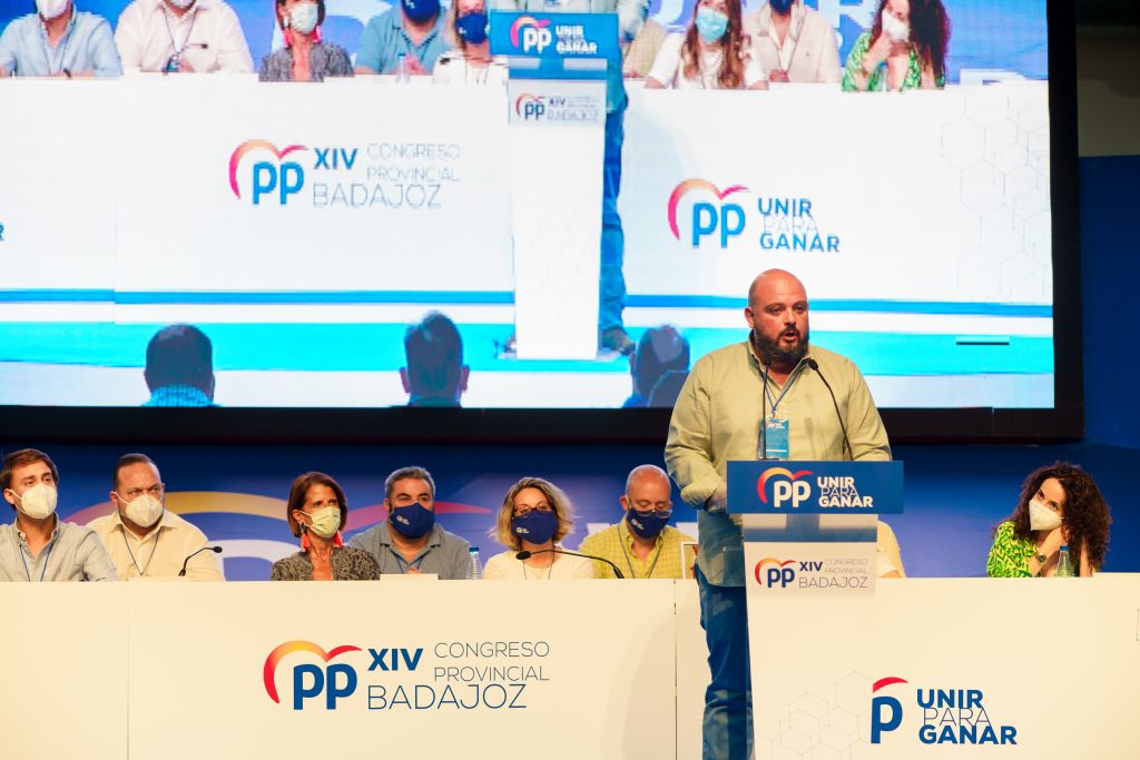 Manuel Naharro elegido presidente del PP de la provincia de Badajoz con más del 96’82% de los votos pp ba