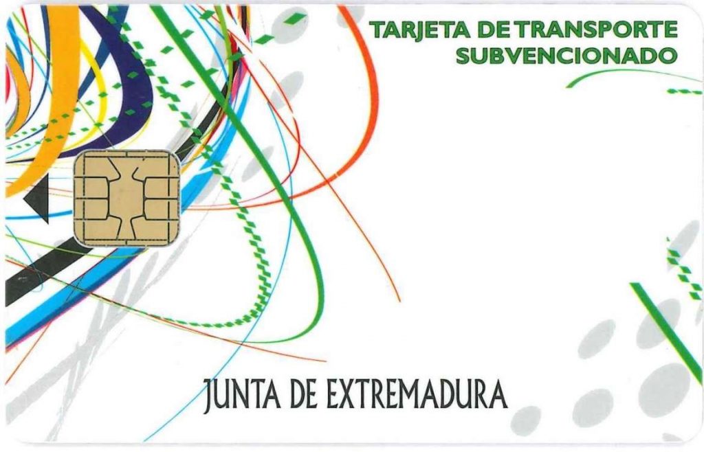 Publicada la convocatoria para solicitar la tarjeta de transporte subvencionado que actualmente tienen casi 104.000 extremeños tarjeta