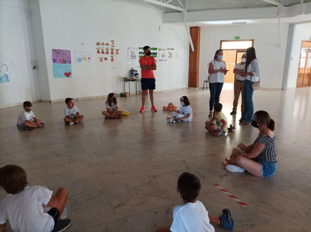 Las actividades del programa de ocio infantil y juvenil ‘Diviértete en el pueblo’ llegan a más de 6.000 menores de 276 localidades Visita Diviertete Palomas y Hornachos