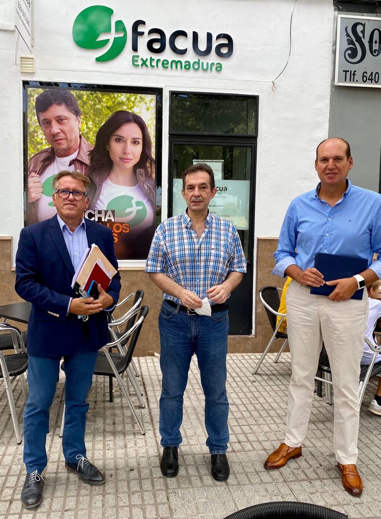 El PP advierte de que la Junta de Extremadura pretende imponer por ley el precio del agua facua pp