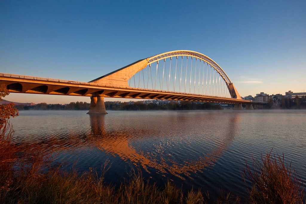 Las obras de mantenimiento y conservación del Puente Lusitania de Mérida comenzarán este miércoles puente lusitania