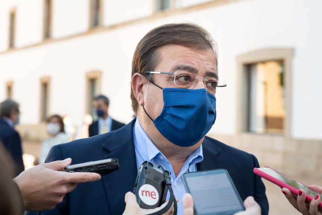 Vara: “Cuando hay un exceso de información, lo primero con lo que se acaba es con la verdad” vara 2