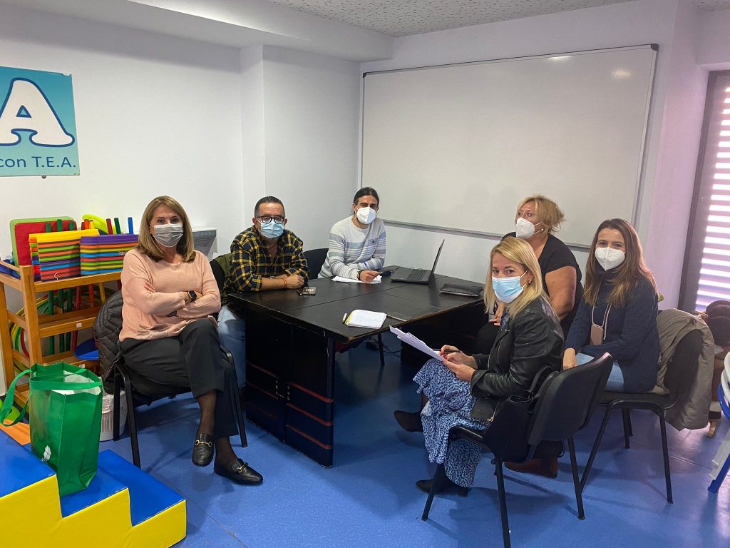 El PP exige a la Junta que asuma la subida salarial de los técnicos en Trastornos del Espectro Autista aftea