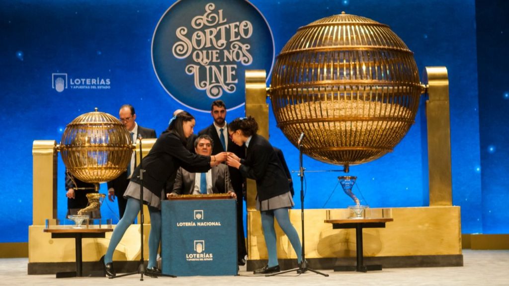 El chollo de Hacienda con los premios de la Lotería de Navidad loteria navidad