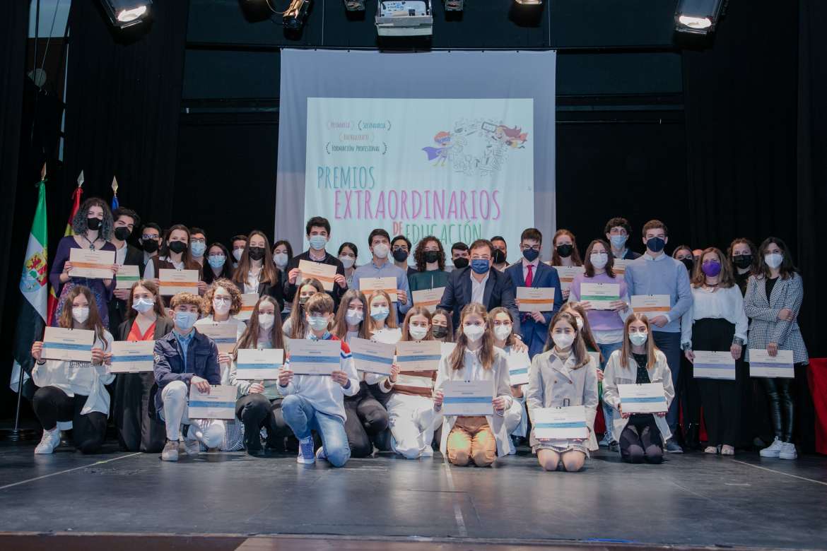 PREMIOS EXTRAORDINARIOS EDUCACION 9