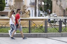 extremadura registra una bajada intensa de la incidencia acumulada y de los hospitalizados
