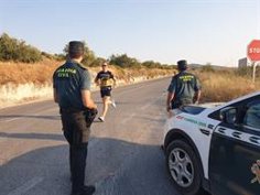 un vecino de barcarrota badajoz implicado en una operacion por robos de armas y trofeos de caza