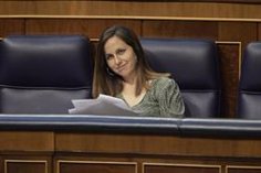 abascal critica las prohibiciones para ahorrar energia y acusa al gobierno de retorcer los datos del paro