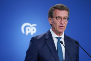 feijoo propone un plan de ahorro energetico que afecte al sector publico y recupere la oferta nuclear y termica