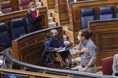 lamban psoe aplaude a felipe vi por no secundar el numero de petro con la espada de bolivar