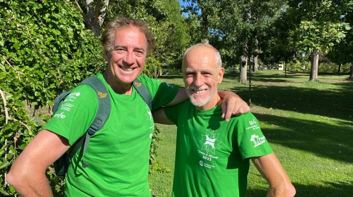 los cincuenta integrantes iberoamericanos de la expedicion vuelta al mundo llegaran este martes a alcantara