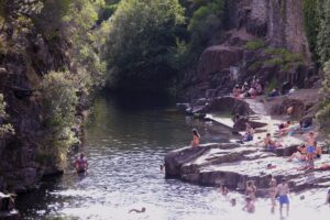 piscina las mestas