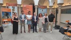 terracota merida dedica a las noches eternas del festival de merida su nueva mascara de la coleccion del certamen