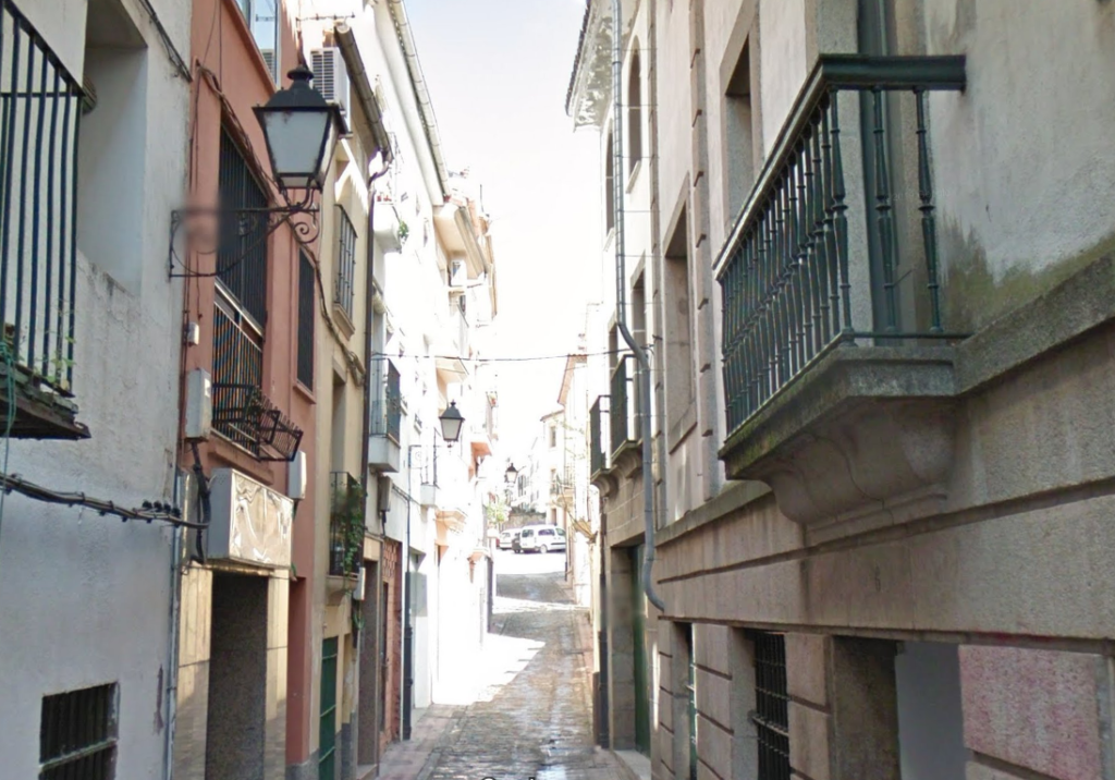 calle morenas plasencia