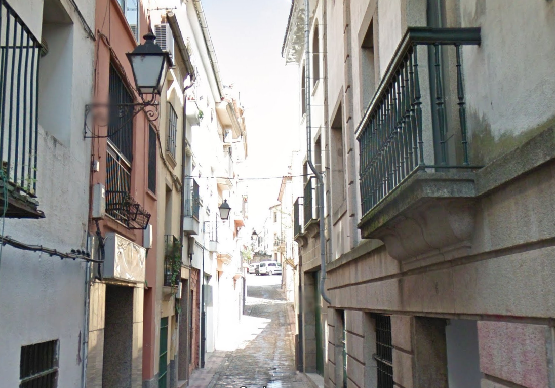 calle morenas plasencia