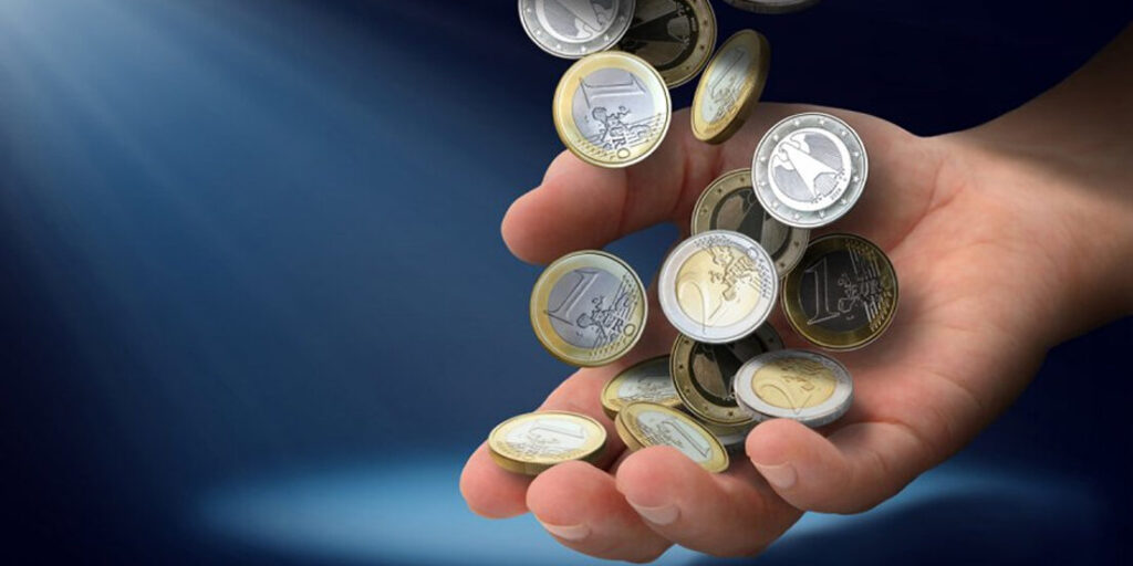 Víctimas y victimarios dinero