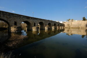 puente romano merida
