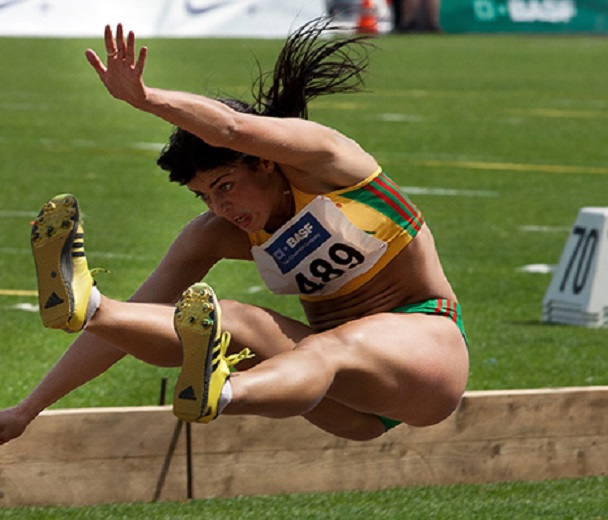 mujer trans deporte
