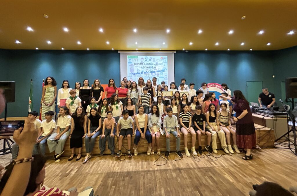 50 alumnos premiados en el XIV Concurso de Lectura en Público de Extremadura CONCURSO LECTURA EN PUBLICO