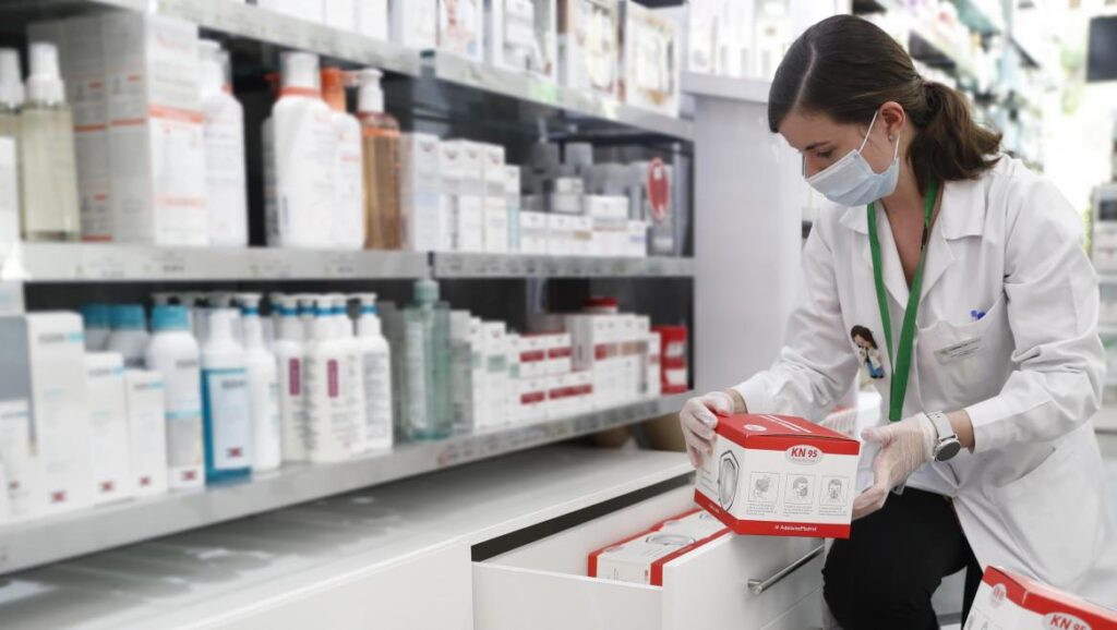 Sanidad retira todas las unidades de un lote del antibiótico Augmentine por un “defecto” farmacia