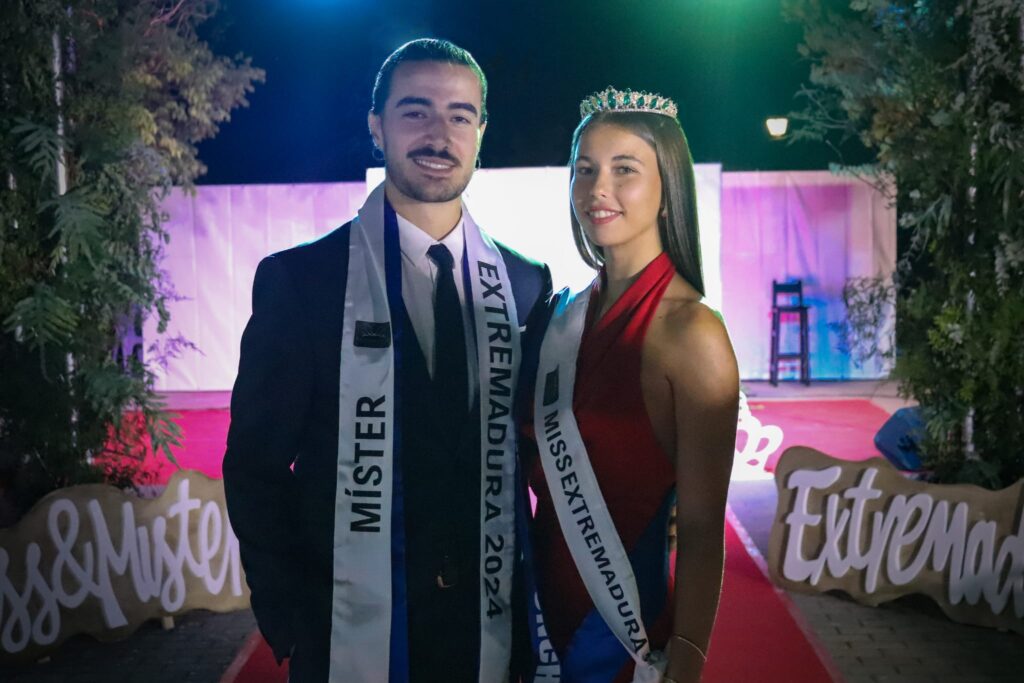 Celia Torvisco y Ángel Vila, proclamados Miss y Mister Embajadores de la Moda en Extremadura 2024 miss y mister