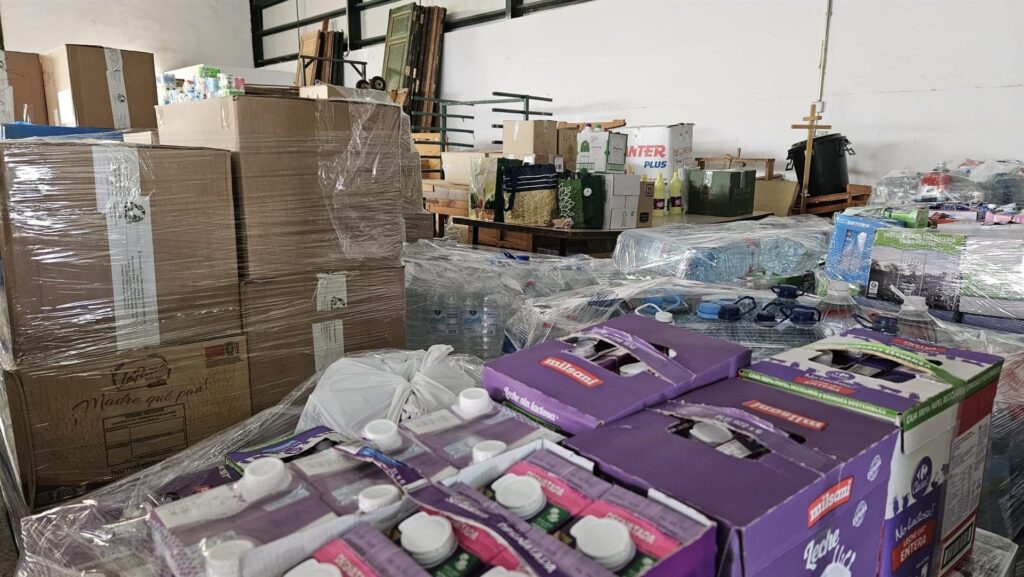 En Cáceres se pide priorizar las donaciones económicas y ralentizar la entrega de productos palets cc dana