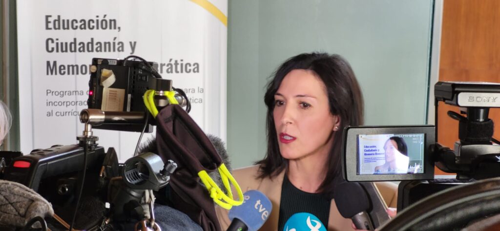 Esther Gutiérrez pide respeto en las primarias del PSOE de Extremadura Esther Gutierrez