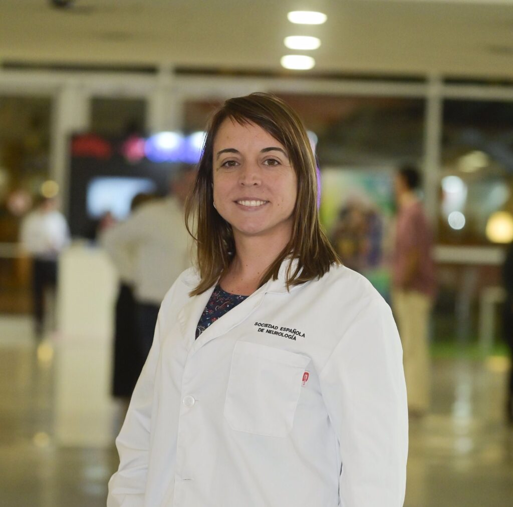 La neuróloga Ana María Domínguez Mayoral, una pionera en la lucha contra las enfermedades raras, asume el liderazgo del Grupo de Estudio de Neurogenética y Enfermedades Raras de la Sociedad Española de Neurología neurologa
