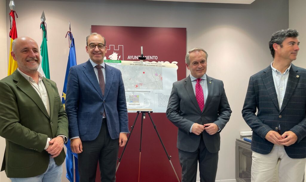 El aeródromo de Cáceres, más cerca Aerodromo cc