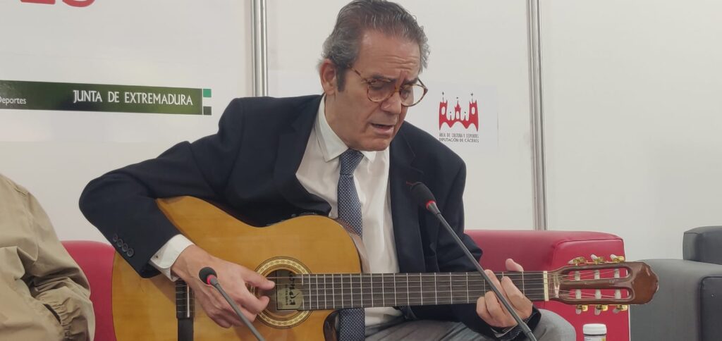 Nostalgia (sin) sentidos, una obra para leer “a golpes de gusto”, El río profundo, tres amigos, escritores que afanan recuerdos y sentimientos 1745438798000