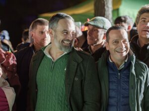 Guardiola gana pero no gobierna, Vox le marca el paso, el PSOE se hunde en su " feudo" extremeño con Unidas Podemos creciendo vox gana