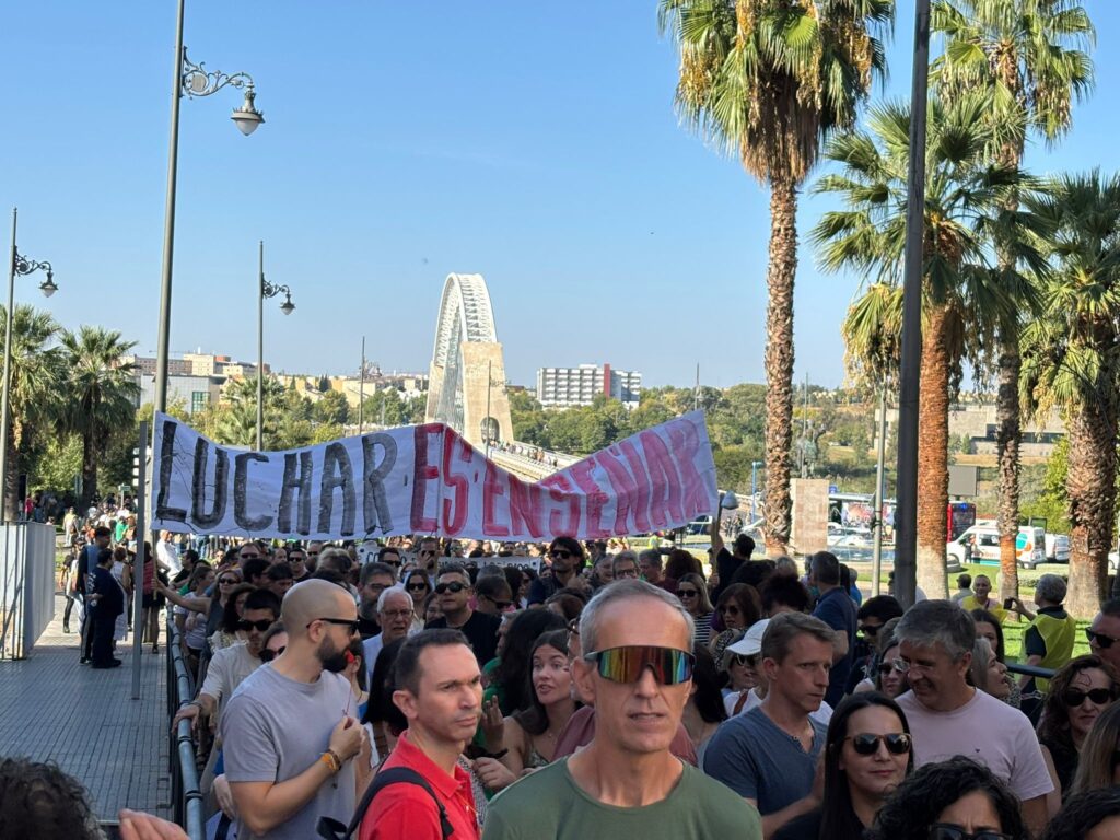 80 euros más para los docentes extremeños… pero la brecha sigue abierta docentes archivo