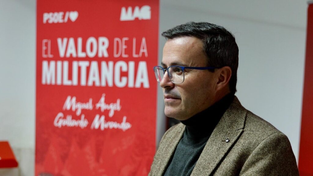 De barón a militante, el ocaso de Miguel Ángel Gallardo y el vacío de poder en el PSOE extremeño miguel angel gallardo secretario general psoe extremadura 69