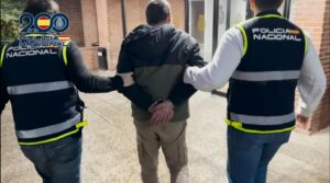 25 minutos de pánico, empleados maniatados y un botín de 154.000 euros en un atraco brutal en Cáceres detenido atraco