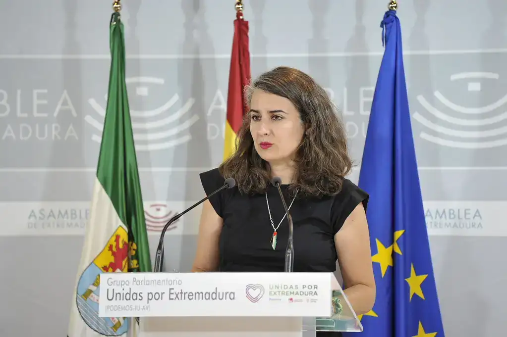 PSOE, Unidas y Vox convierten los Presupuestos de los 8.854 millones en un choque ideológico total IRENE ASAMBLEA