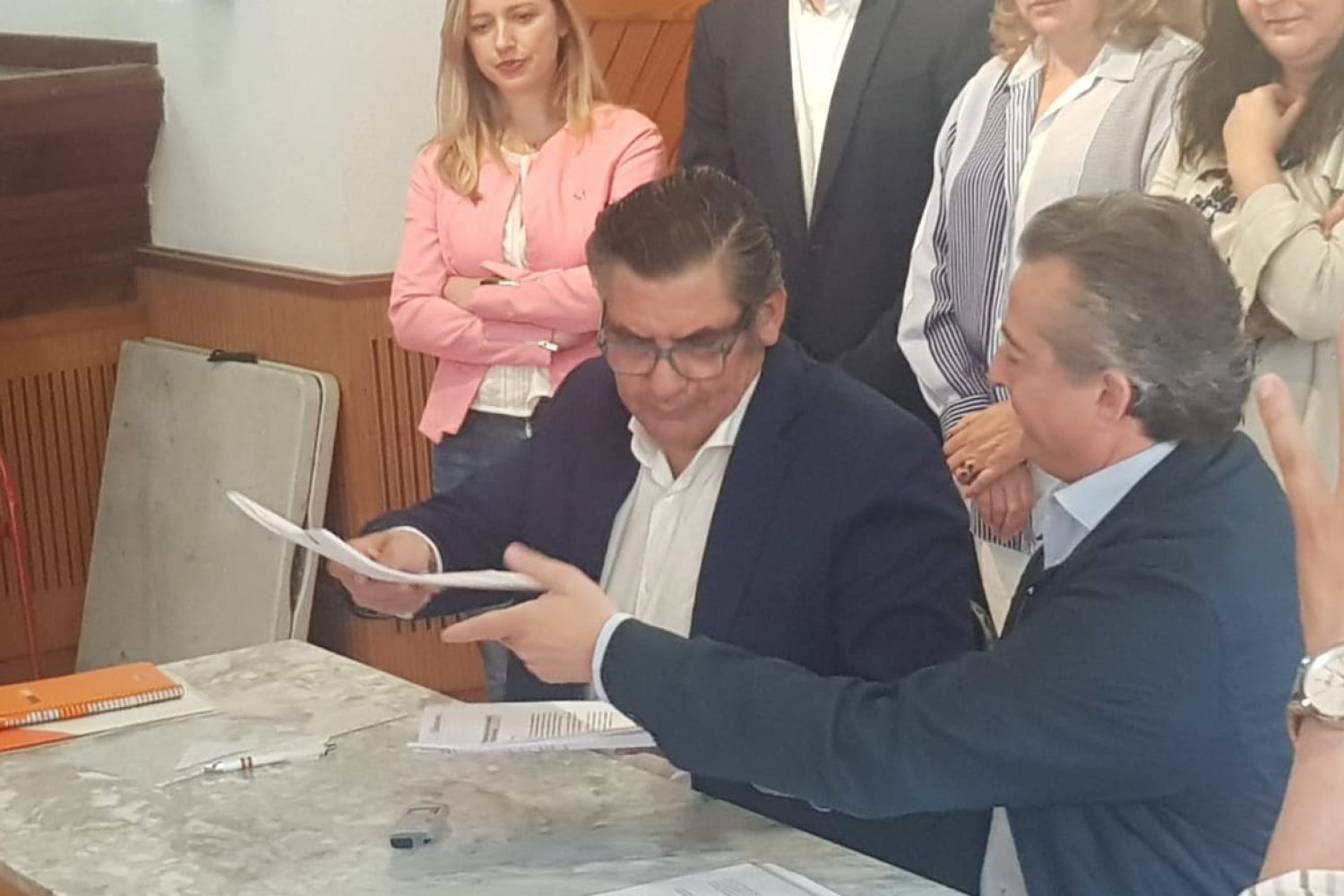 De izda a dcha, rama y Pñero.