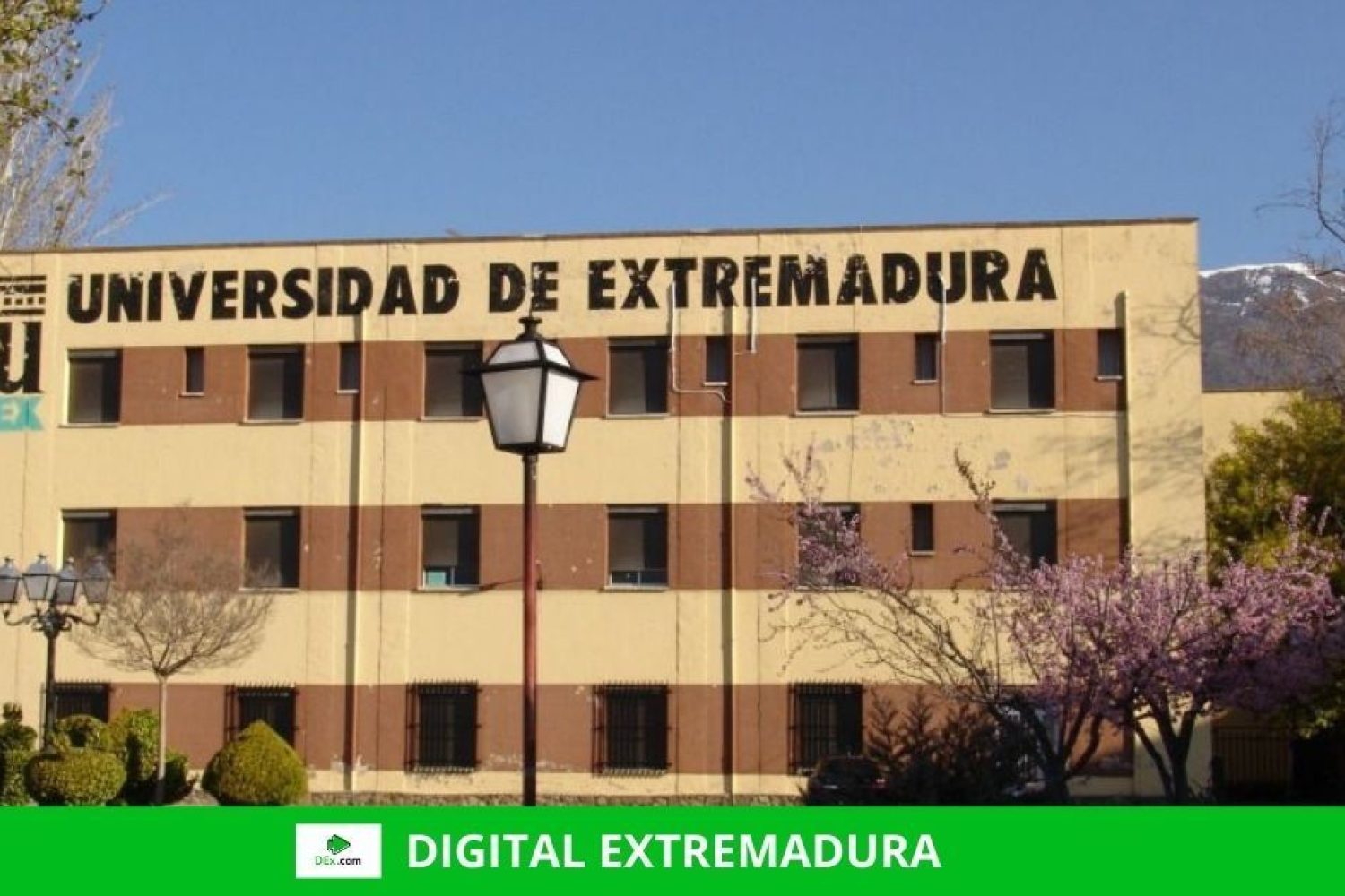 El Ayuntamiento de Cáceres reitera a la UEX que escalone las entradas a las clases para desplazar sin problemas a 1300 alumnos y alumnas