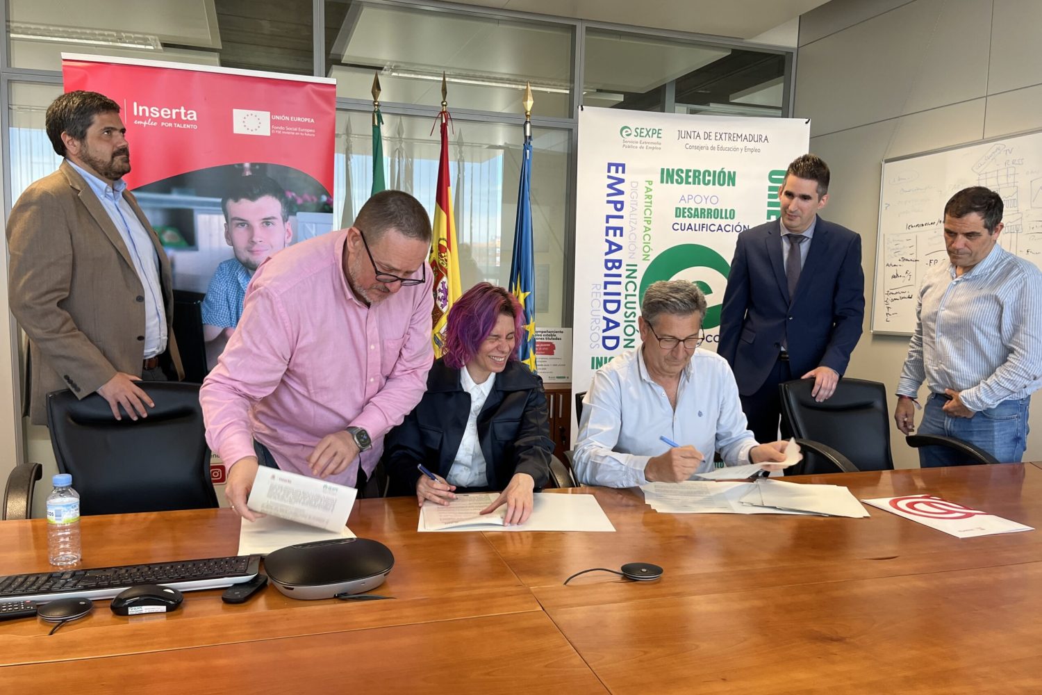 FIRMA CONVENIO SEXPE E INSERTA EMPLEO (2)