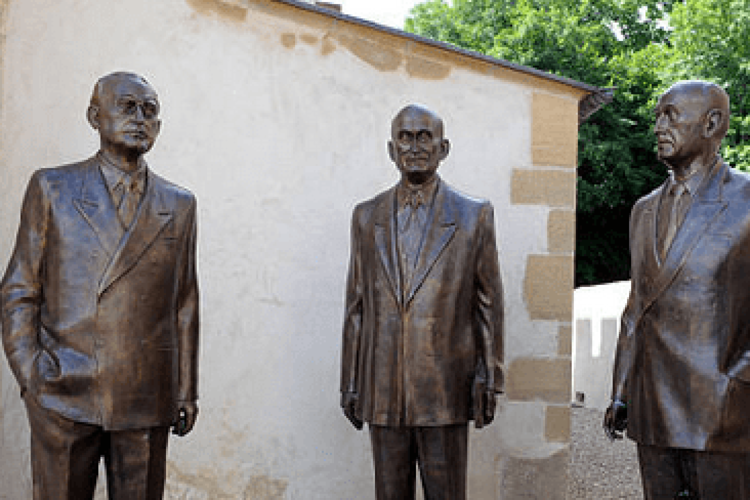 Konrad Adenauer, Robert Schuman, Alcide De Gasperi, fundadores, de la Unión Europea.
