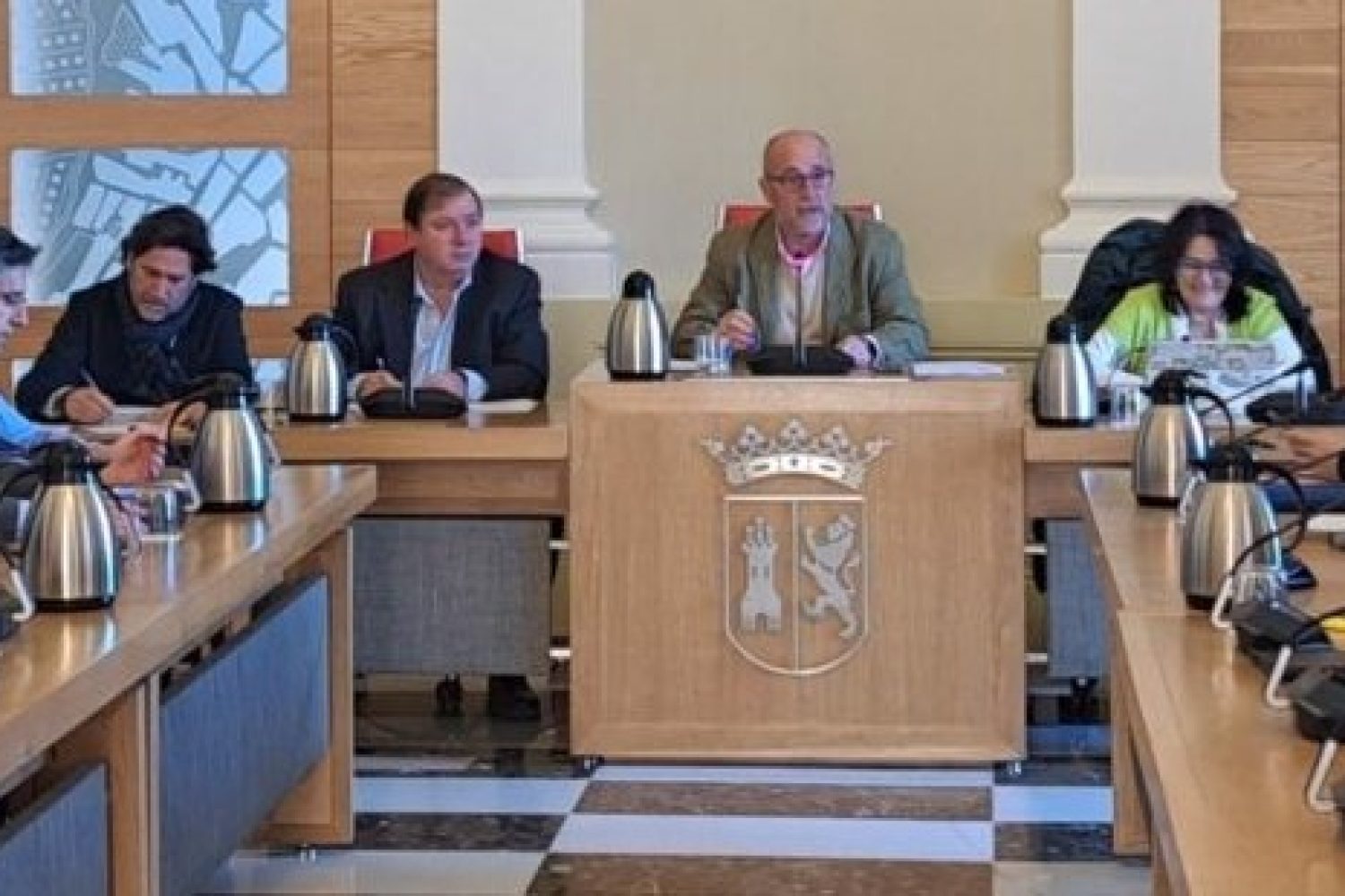 FOTO-REUNION-COMISION-URBANISMO-1030x773
