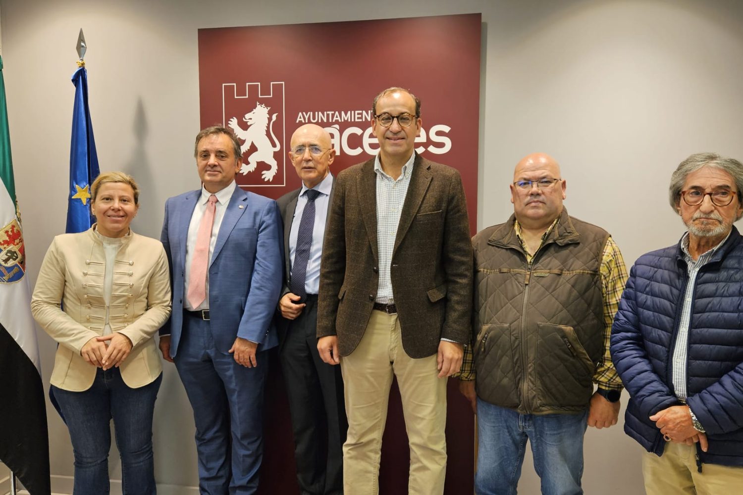 FOTO_REUNION ALCALDE-MEDICOS-AGRUPACION VECINAL