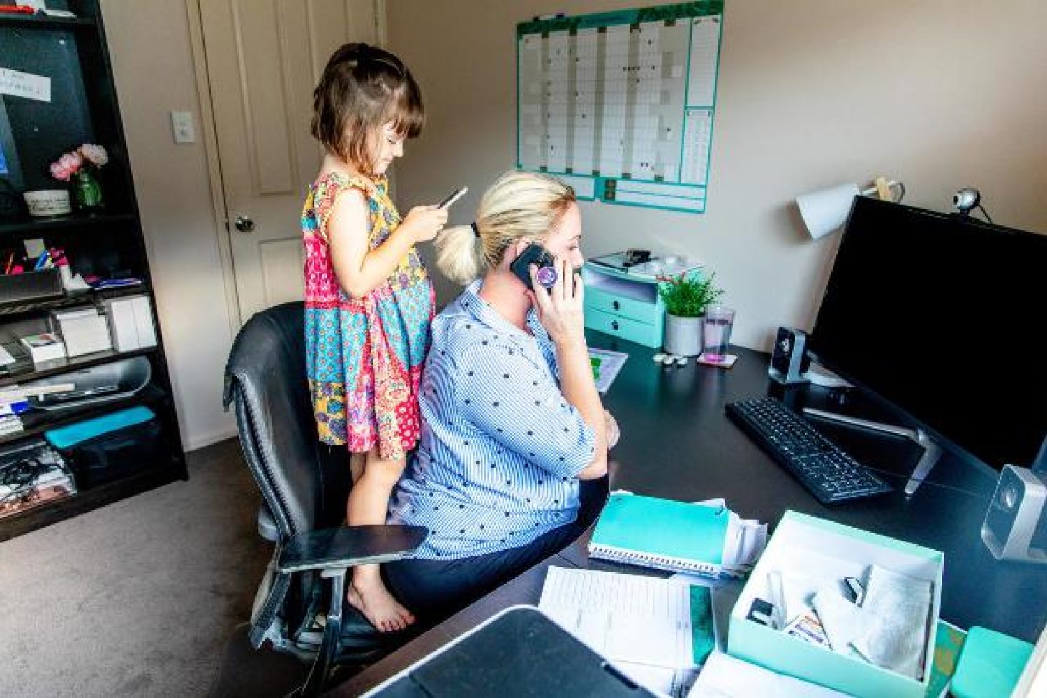 Fotografía - Desescalada un 28% de los padres españoles considera dejar el trabajo, pedir una excedencia o reducción de jornada
