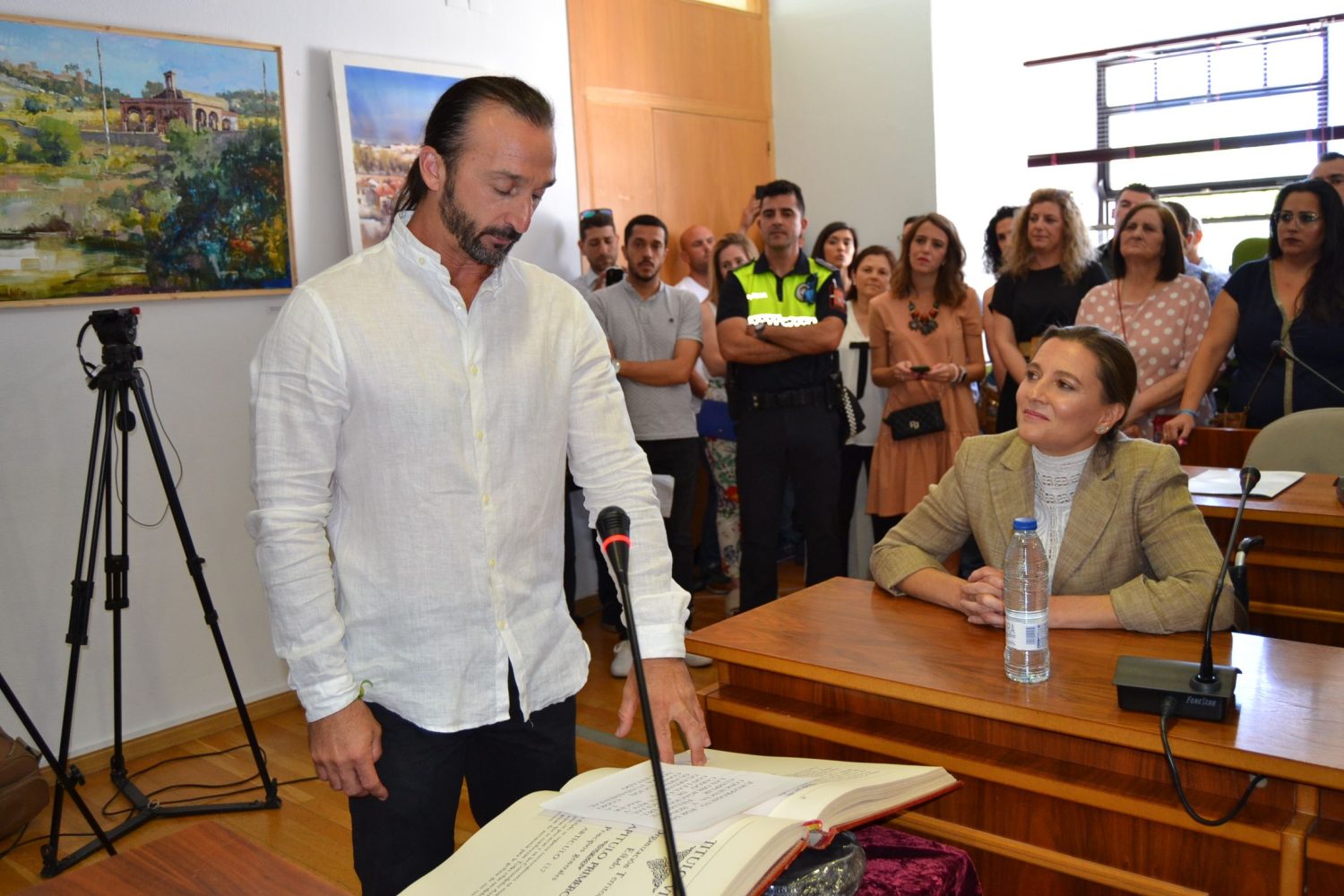 Juan Carlos Santana Jurando su cargo