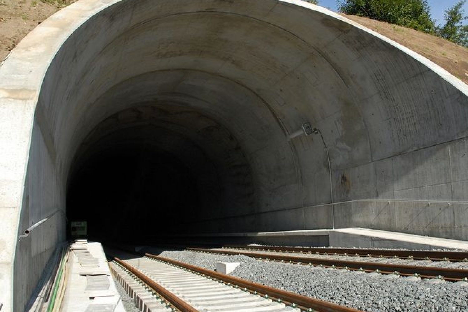 LINEA FERREA2