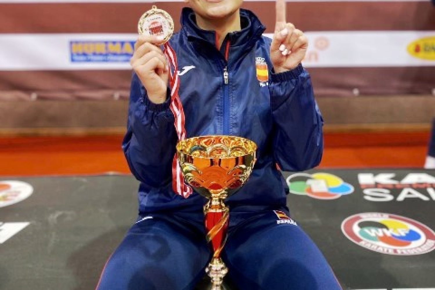 Marta Garcia luce el oro en Austria.